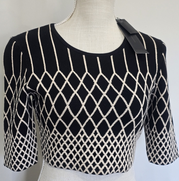 NEW BCBGMaxzaria Kayle Teardrop Stripe Jacquard Womens Top - Picture 3 of 7